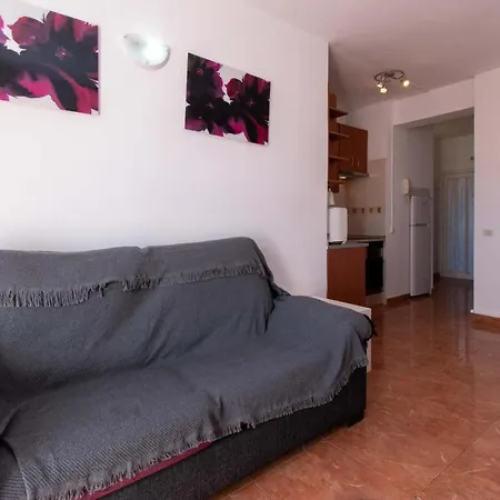 Virginia 3 - One Bed With Wifi Internet * Los Cristianos (Tenerife)